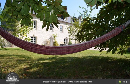 Sainte-Marie-du-Mont House | 80 m² Gîte ∙ 2 bedrooms ∙ 5 guests