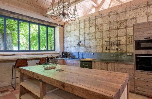 Joue-les-Tours Cabin | 80 m² Lodge ∙ 2 guests