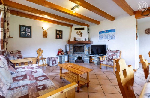 Bellentre House | 84 m² Gîte ∙ 3 bedrooms ∙ 9 guests