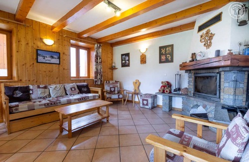 Bellentre House | 84 m² Gîte ∙ 3 bedrooms ∙ 9 guests