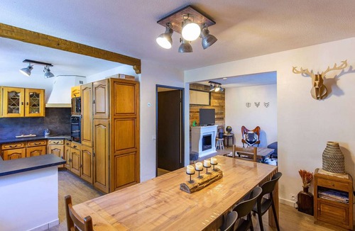 Eaux-Bonnes Apartment | 89 m² Apartment ∙ 3 bedrooms ∙ 8 guests