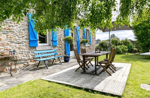 Locquirec Other | 90 m² Accommodation ∙ 3 bedrooms ∙ 5 guests