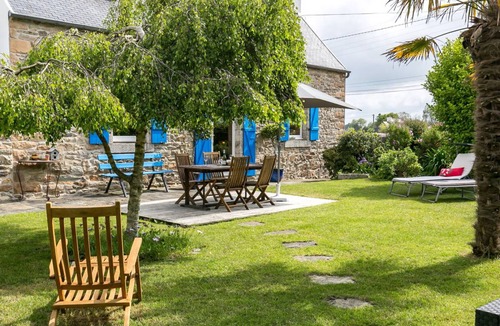 Locquirec Other | 90 m² Accommodation ∙ 3 bedrooms ∙ 5 guests