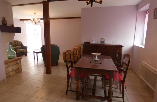 Montsoue House | 92 m² Gîte ∙ 2 bedrooms ∙ 4 guests