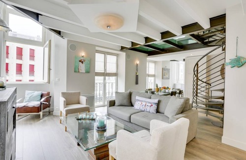 Saint-Jean-de-Luz City Center Apartment | 95 m² Apartment ∙ 3 bedrooms ∙ 6 guests