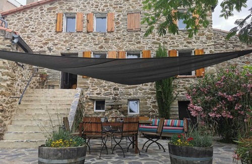 Taulis House | 97 m² Gîte ∙ 3 bedrooms ∙ 8 guests