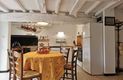 Taulis House | 97 m² Gîte ∙ 3 bedrooms ∙ 8 guests