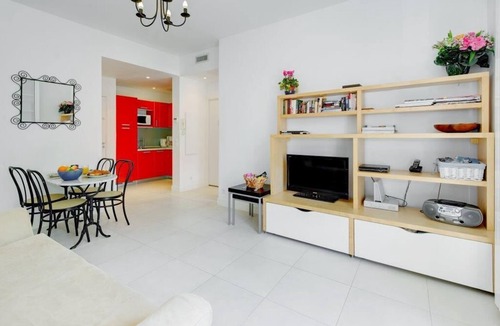 Carre d'Or Apartment | A beautiful apartment tastefully decorated .