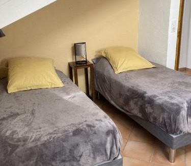 Lagorce Apartment | A l'Ombre des Tilleuls