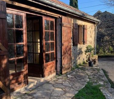 Sauveterre-la-Lemance House | A l'Orée des Vignes