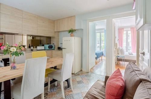 Montparnasse Apartment | A very functional and warm apartment in St Germain