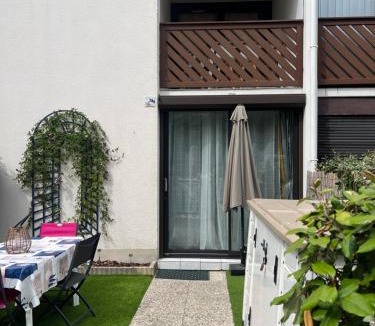 Saint-Georges-de-Didonne Apartment | AGREABLE REZ DE JARDIN AVEC TERRASSE PROCHE PLAGE