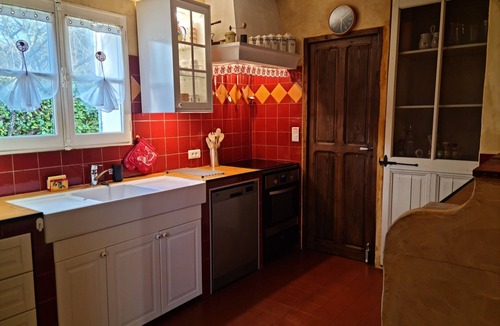 Bedoin House | Air-conditioned house 6 P. Located 1.2 km from Bédoin. Private/heated swimming pool. Wifi