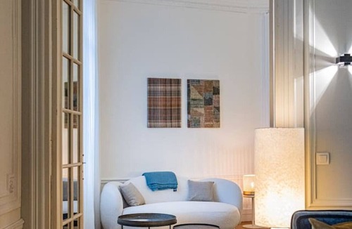 Faubourg-du-Roule Apartment | Amazing Apartment 4Bedrooms Champs Elysées