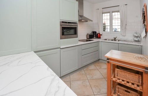 Aigues-Mortes House | Amazing home in Aigues-Mortes with WiFi