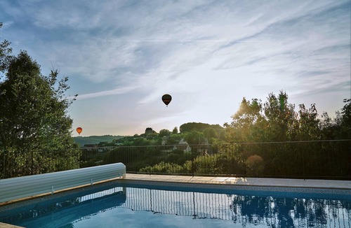 Daglan Cottage | An old hillside cottage, with a beautiful pool and stunning views
