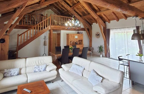 Prunieres House | Ancien Corps de Ferme Restauré Avec vue Imprenable
