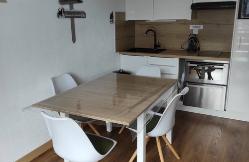Saint-Etienne-de-Tinee Apartment | Apartment in the heart of the Auron resort -