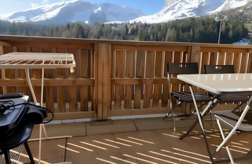 Saint-Etienne-en-Devoluy Apartment | Apartment 4-6 persons, secured residence, elevator, breathtaking view!