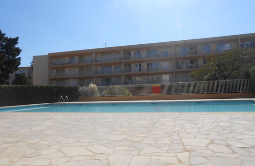Le Lavandou Apartment | Apartment access pool, close to beaches, fully equipped PROMOTION