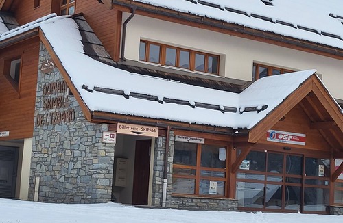 Arvieux Condo | APARTMENT AT THE FOOT OF THE SLOPES TOURIST RESIDENCE SWIMMING POOL FAMILY RESORT