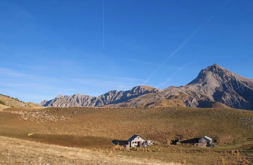 Guillaumes Apartment | Apartment for 4 people in Guillaumes Résidence Reine jeanne