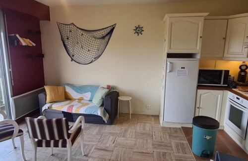La Madeleine-Bellevue Apartment | Apartment in the corsair town of Saint-Malo (L'hippocampe Malo)