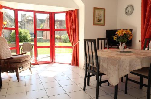Pont-l'Abbe Apartment | Apartment Jasmin by Interhome
