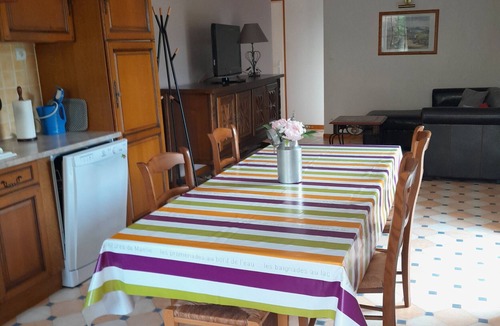 Seyssel Apartment | Apartment 'La Fontaine Bénite' with Private Terrace, Wi-Fi and Air Conditioning