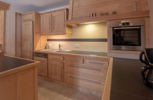 Taninges Apartment | Apartment 'La Grange - 4 Pers' with Mountain View, Private Garden and Wi-Fi
