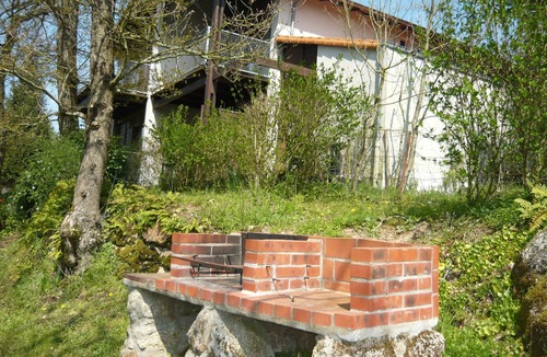 Getigne Apartment | Apartment "Meunerie", balcony & garden access on the river near Clisson