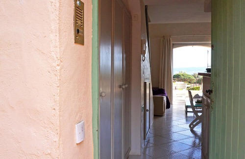 Cote d'Azur- French Riviera Apartment | Apartment with pool, 300m beaches Tahiti, Moorea, Ramatuelle, St-Tropez.