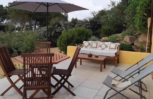 Calcatoggio Apartment | Appart , Belles Prestations Avec Terrasse vue mer Dans Villa