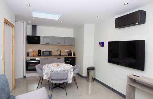 Coutances Apartment | Appart Hotel Coutances Appartement N°2
