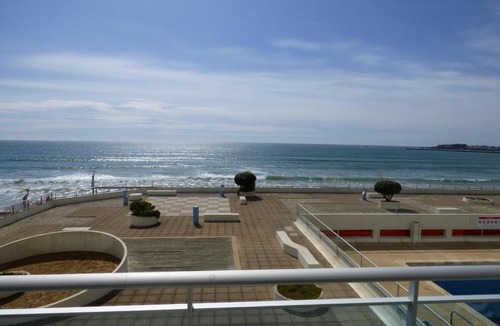 Saint-Gilles-Croix-de-Vie Apartment | Appartement Saint-Gilles-Croix-de-Vie, 3 pièces, 6 personnes - FR-1-428-78