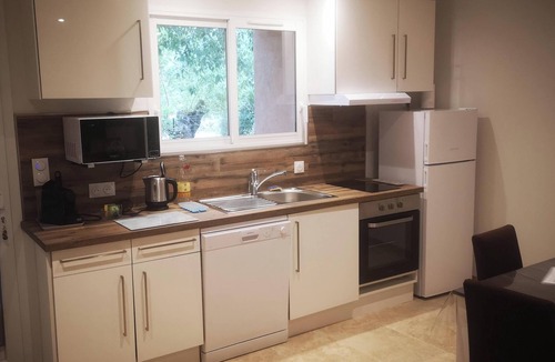 Saint-Antonin-du-Var Apartment | Appartement 2 Chambres à Saint Antonin du Var, Proche de Lorgues