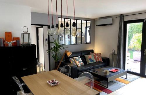 Cauderan Apartment | Appartement avec Jacuzzi - Climatisation - Parking
