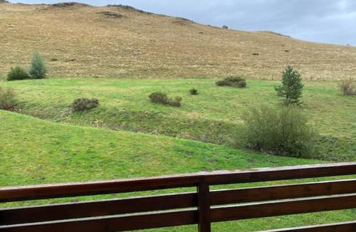 La Tour-dʼAuvergne Apartment | Appartement cosy pour 4 pers. avec balcon - FR-1-814-155