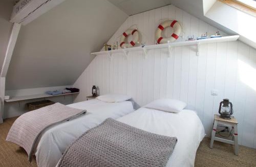 Port-en-Bessin-Huppain Apartment | Appartement vue port