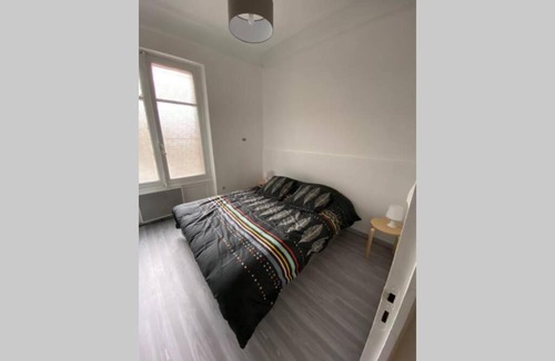 Beziers City Centre Apartment | Appartement Hausmannien Allées Paul Riquet vue sur Theatre ·