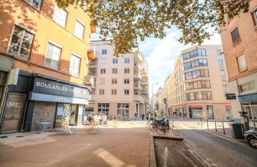 Voltaire - Saint Amour Apartment | Appartement spacieux, proche gare, Lyon 3e
