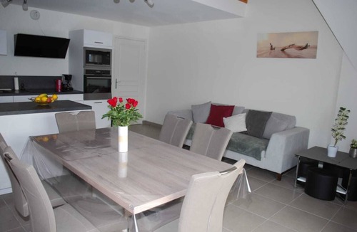 Sables-d'Or-les-Pins Apartment | Appartement T3 Avec Terrasse et Accès Direct à la Plage