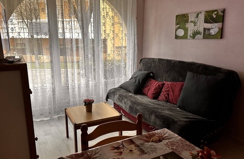Lamalou-les-Bains Apartment | appt 2 ch 4-6 pers. on the ground floor - 10 min walk from the thermal baths