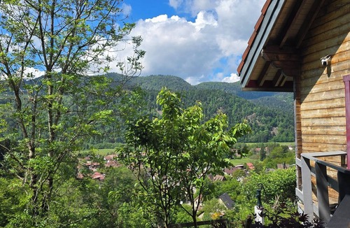 Kruth Ski Chalet | Architect-designed chalet with spa and panoramic views 3 bedrooms, children's area