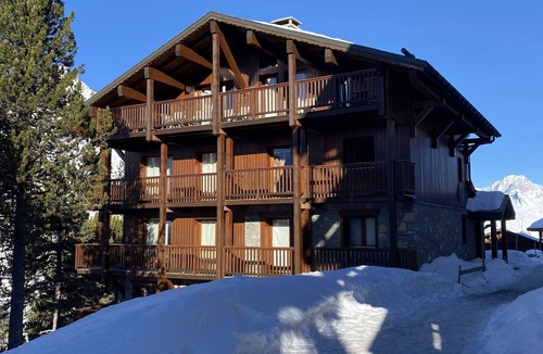 Arc-2000 Apartment | Arcs 2000, new 95m² apartment in a chalet, 2 min from the slopes, wifi, pkg