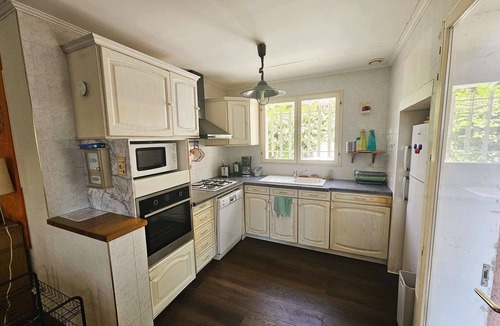 Saint-Mandrier-sur-Mer House | At five min at walk of beach, very nice