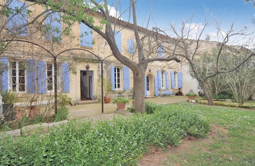 Albaron House | Awesome home in Arles