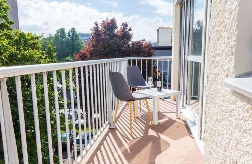 Herouville-Saint-Clair Apartment | Bambou YourHostHelper