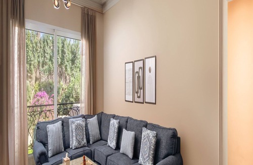 Giza House | Bayt Shorouk Oasis - Your Chic Green Escape