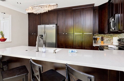 Lauderdale-by-the-Sea House | Beach Resort Getaway with Jacuzzi and Heated Pool